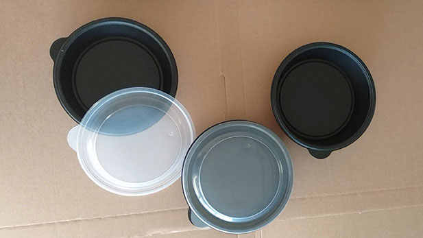 Durable PP hot food containers suitable for microwave ovens.