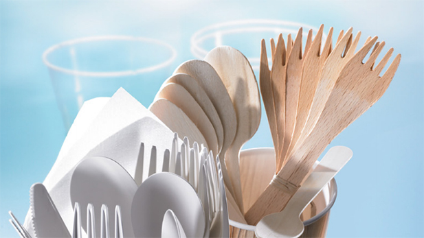 Wooden biodegradable knives, spoons and forks