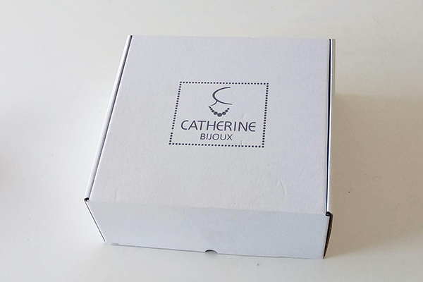 Branded cardboard cloth boxes