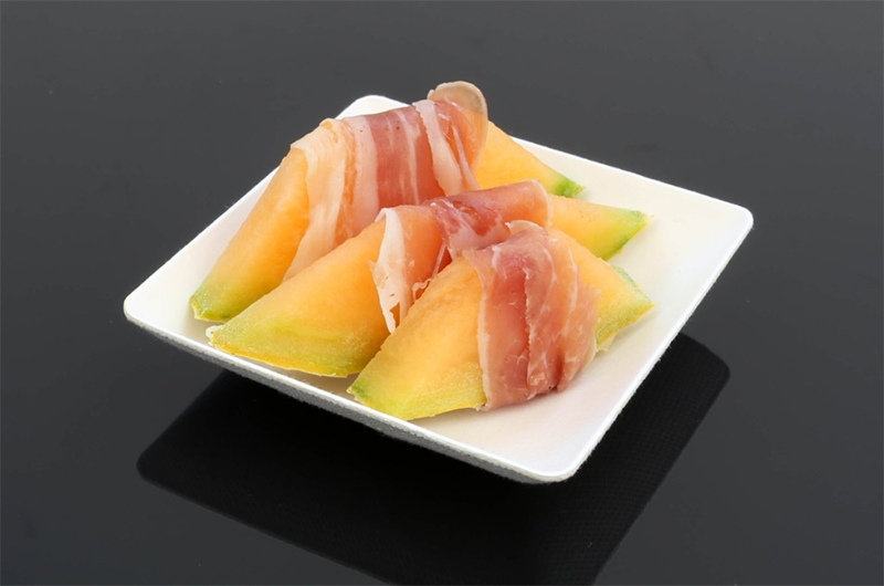 Биоразградими съдове и мини чинии за предястия - бюфет