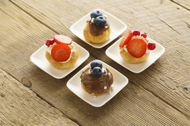 Биоразградими съдове и мини чинии за предястия - бюфет