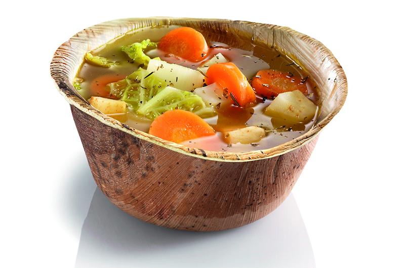 Съдове, чинии, тави, купи от палмови листа