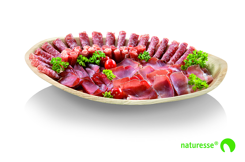 Съдове, чинии, тави, купи от палмови листа