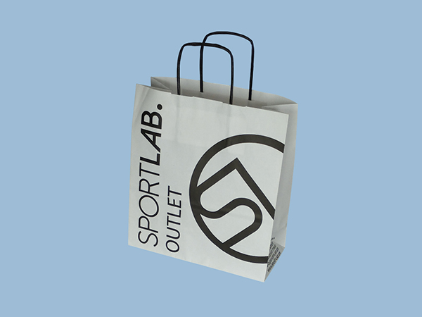 Брандирани крафт торбички с усукани или плоски дръжки