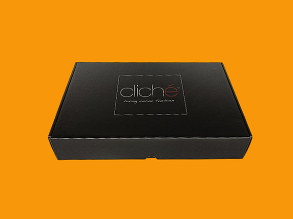 Луксозни кутии (каширани) с офсетов печат с вграден или отделен капак