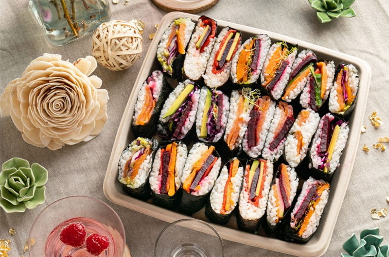 PULP biodegradable food transport platters