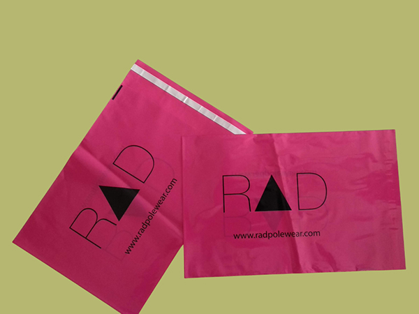 Printed courier bags for e-commerce stores