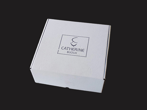 Custom Printed Corrugated Paper Garment Boxes