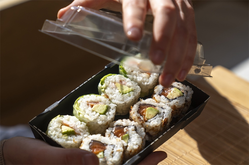 Paper sushi containers with PET DOME lid