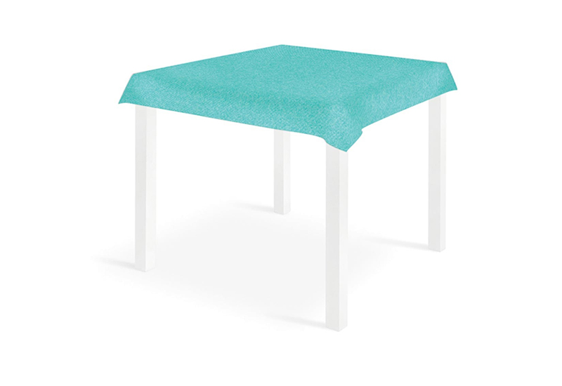 Disposable luxury tablecloths made of absorbent airlaid paper