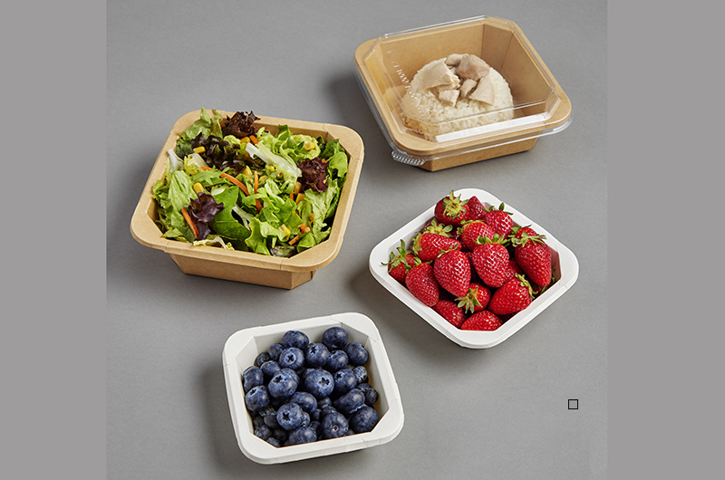 White and kraft paper square boxes for transporting food