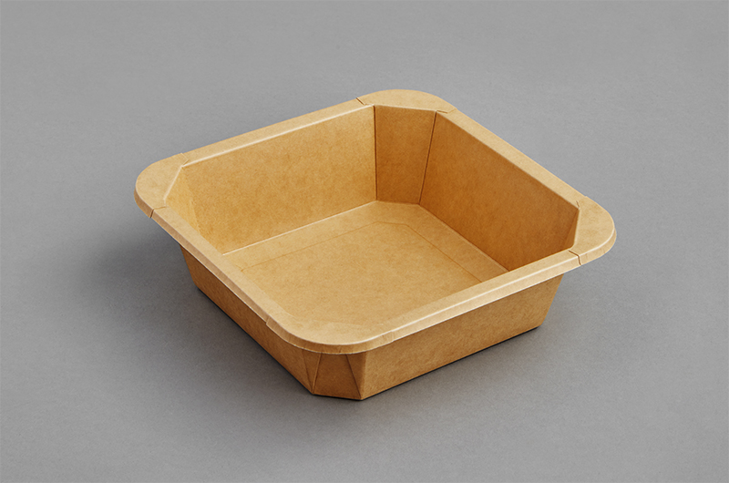 White and kraft paper square boxes for transporting food