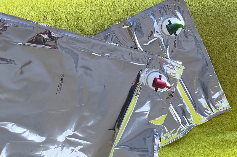 Metallized Bag in Boxes bags from 3 to 20 liters, for wine and oil